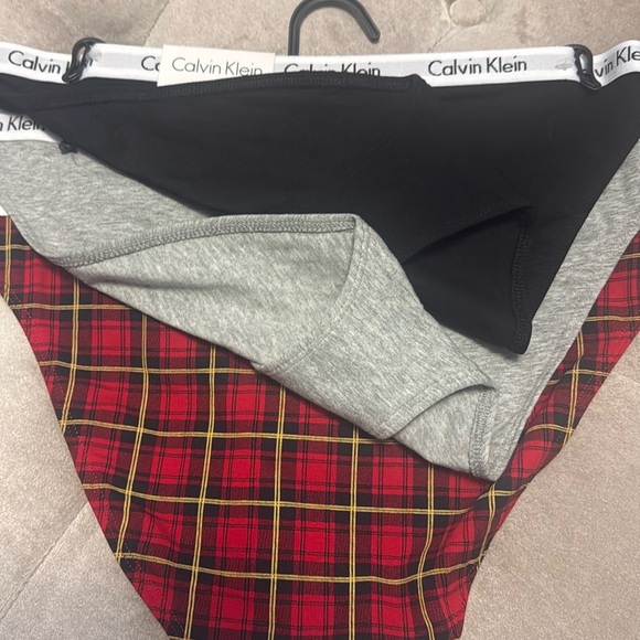Calvin Klein three pack cotton bikini panties, new - Picture 4 of 5